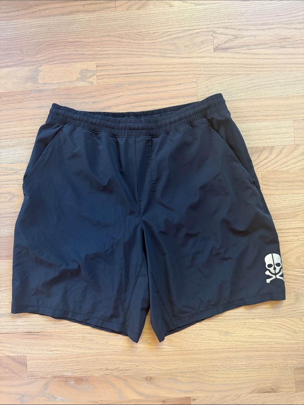 lululemon x SoulCycle Men’s Pace Breaker Shorts Black Silver Skull XL